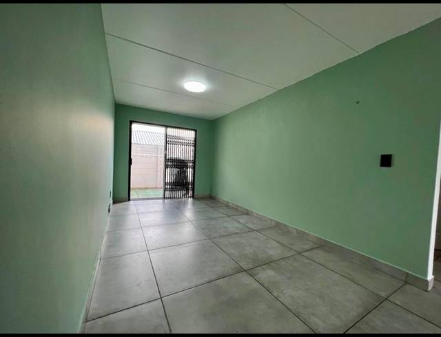 2 BEDROOM APARTMENT FOR SALE IN RUYTERWACHT
